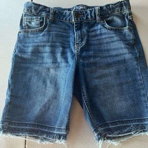 Girls Bermuda Jean Shorts!